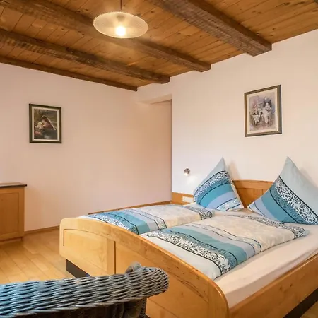 Risthof 4 Апартаменты Owingen