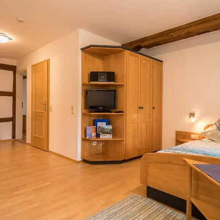 Risthof 4
